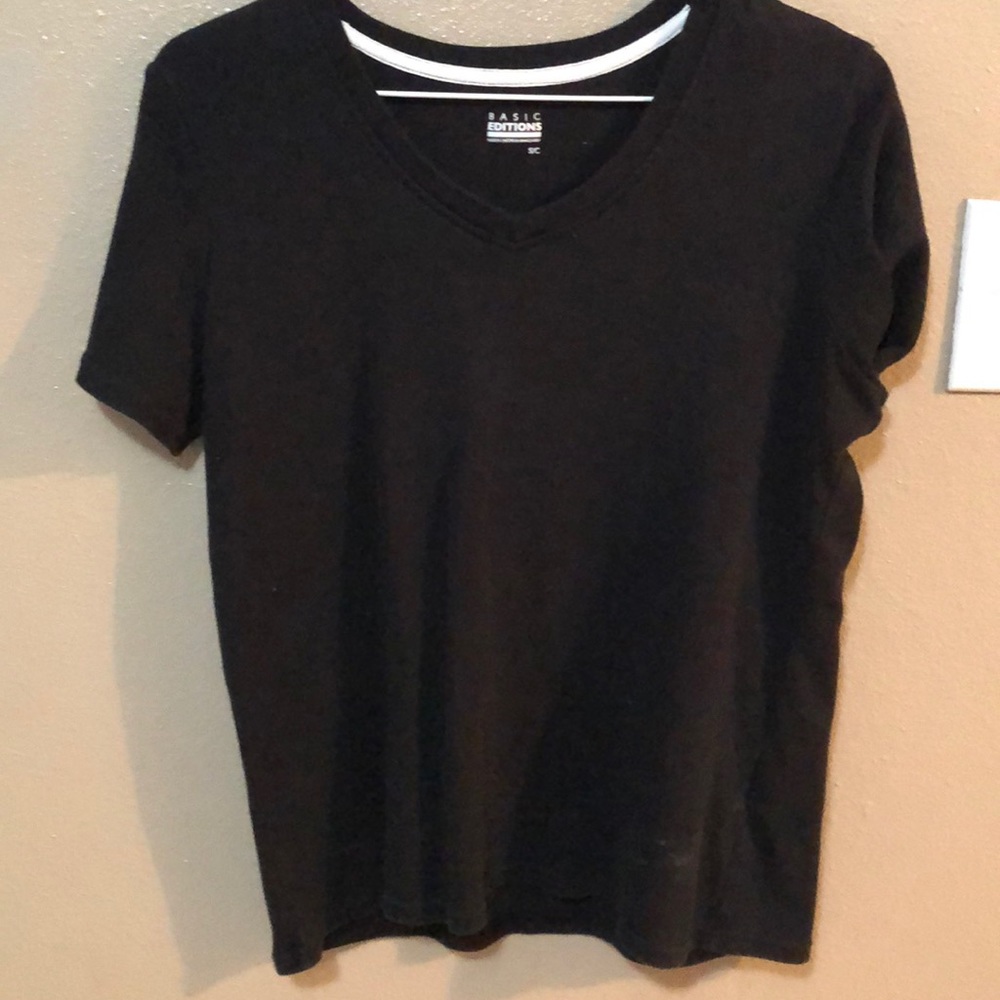Basic black V neck T shirt